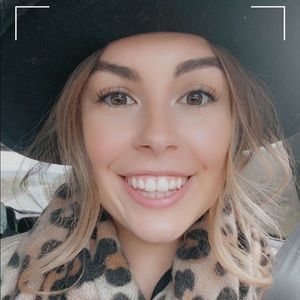 Meet your Posher, Gabrielle